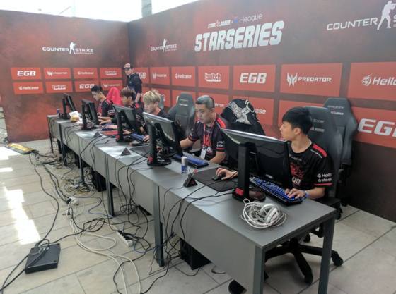 赛中显得更 赛中显得更