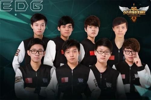 两人在训练 两人在训练